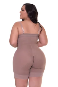 Short Girdle with Side Closure – Seamless Tummy Control - Image 2