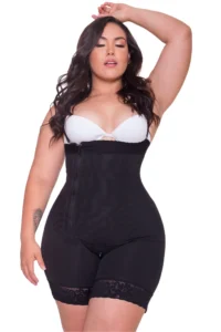 Short Girdle with Side Closure – Seamless Tummy Control - Image 3